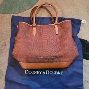 Dooney & Bourke Cara Saddle bag